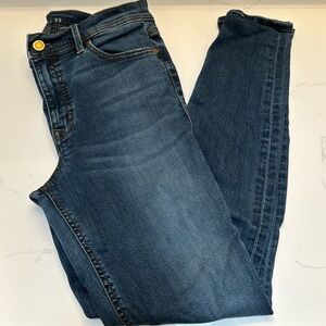 Level 99 dark skinny jeans in great condition